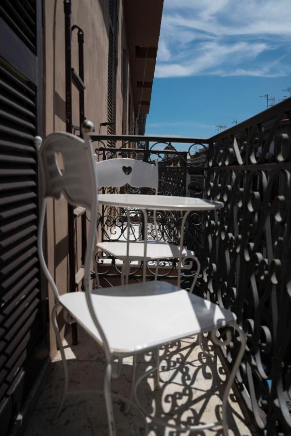 Vico 22 Rooms Napoli Екстериор снимка