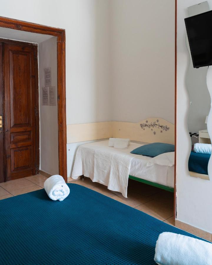 Vico 22 Rooms Napoli Екстериор снимка