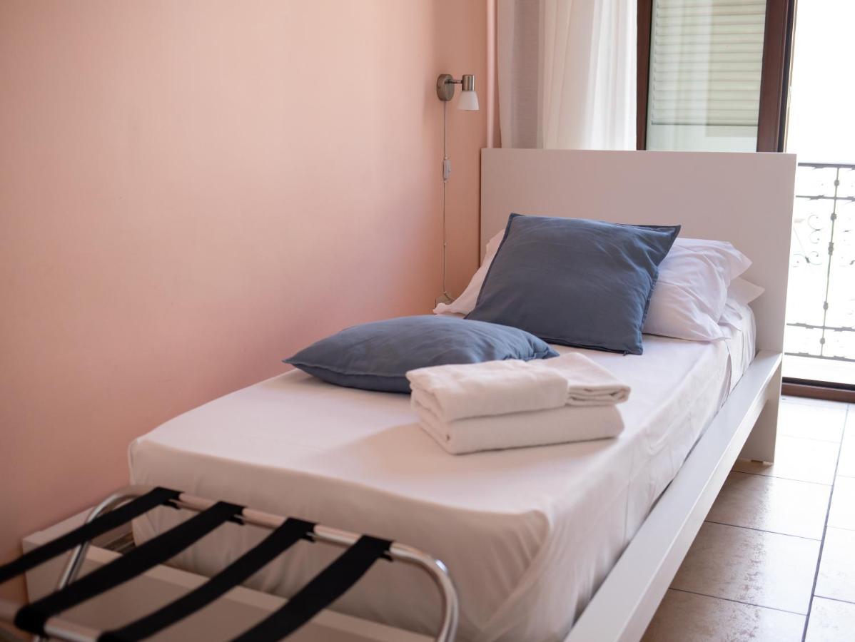 Vico 22 Rooms Napoli Екстериор снимка